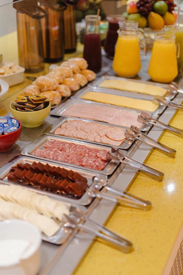 Hotel Caiua Lago ウムアラマ エクステリア 写真